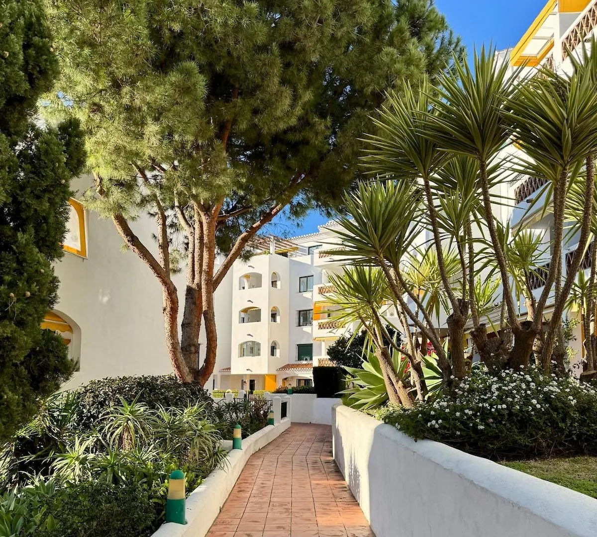 Cactus Apartment بينالماذينا