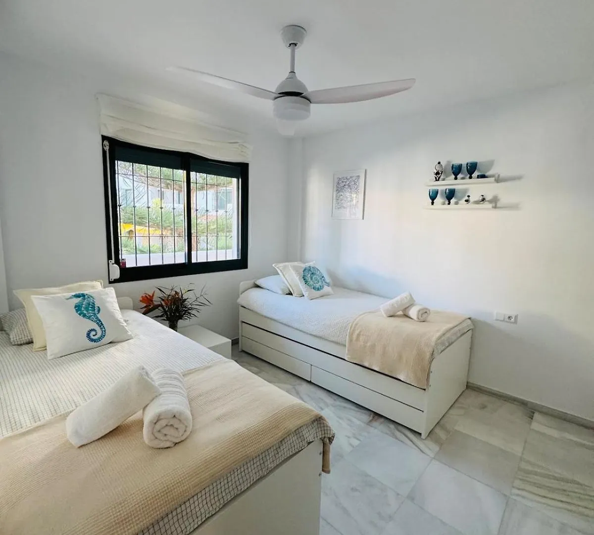 Cactus Apartment بينالماذينا 0*,