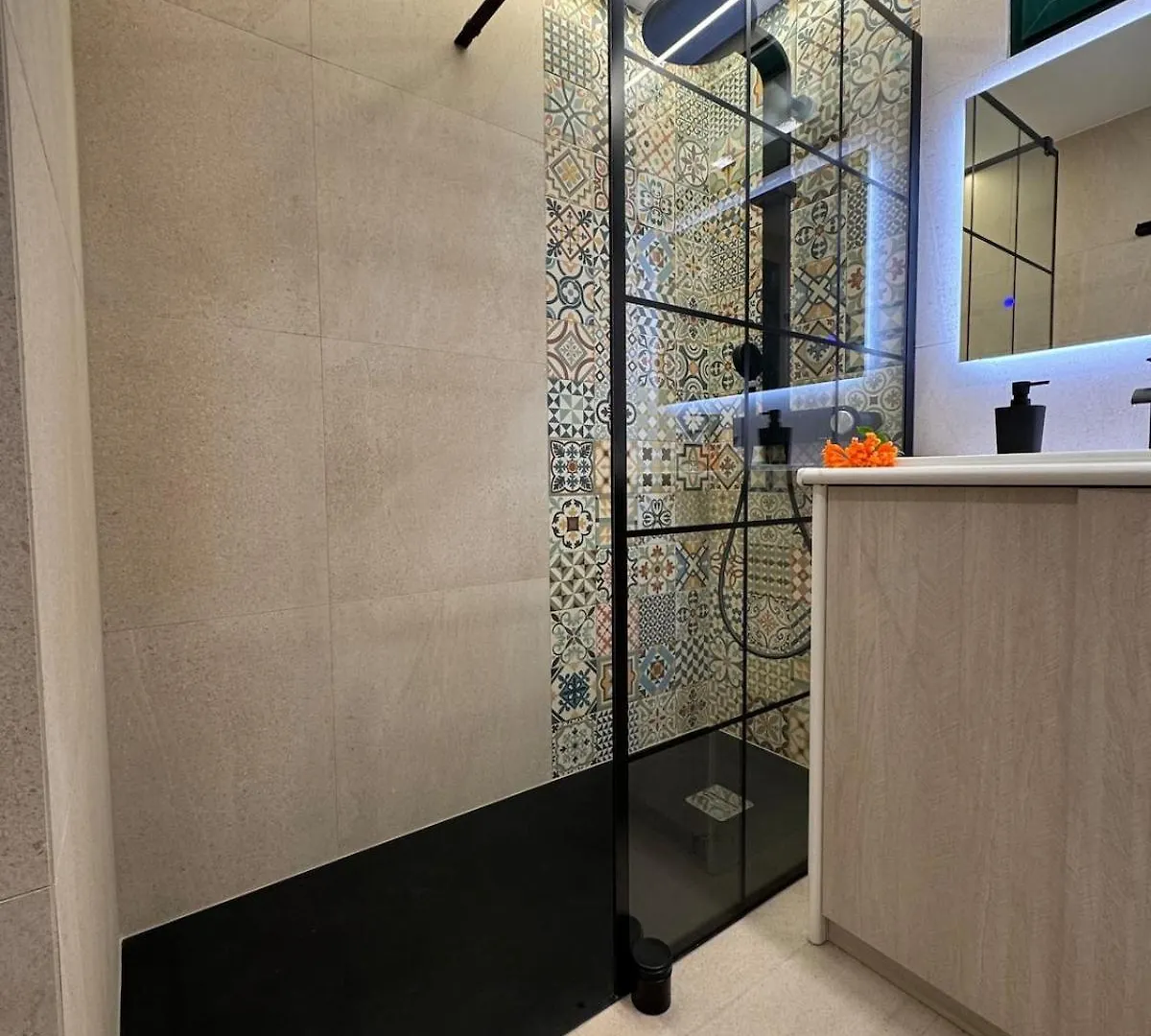 Cactus Apartment بينالماذينا