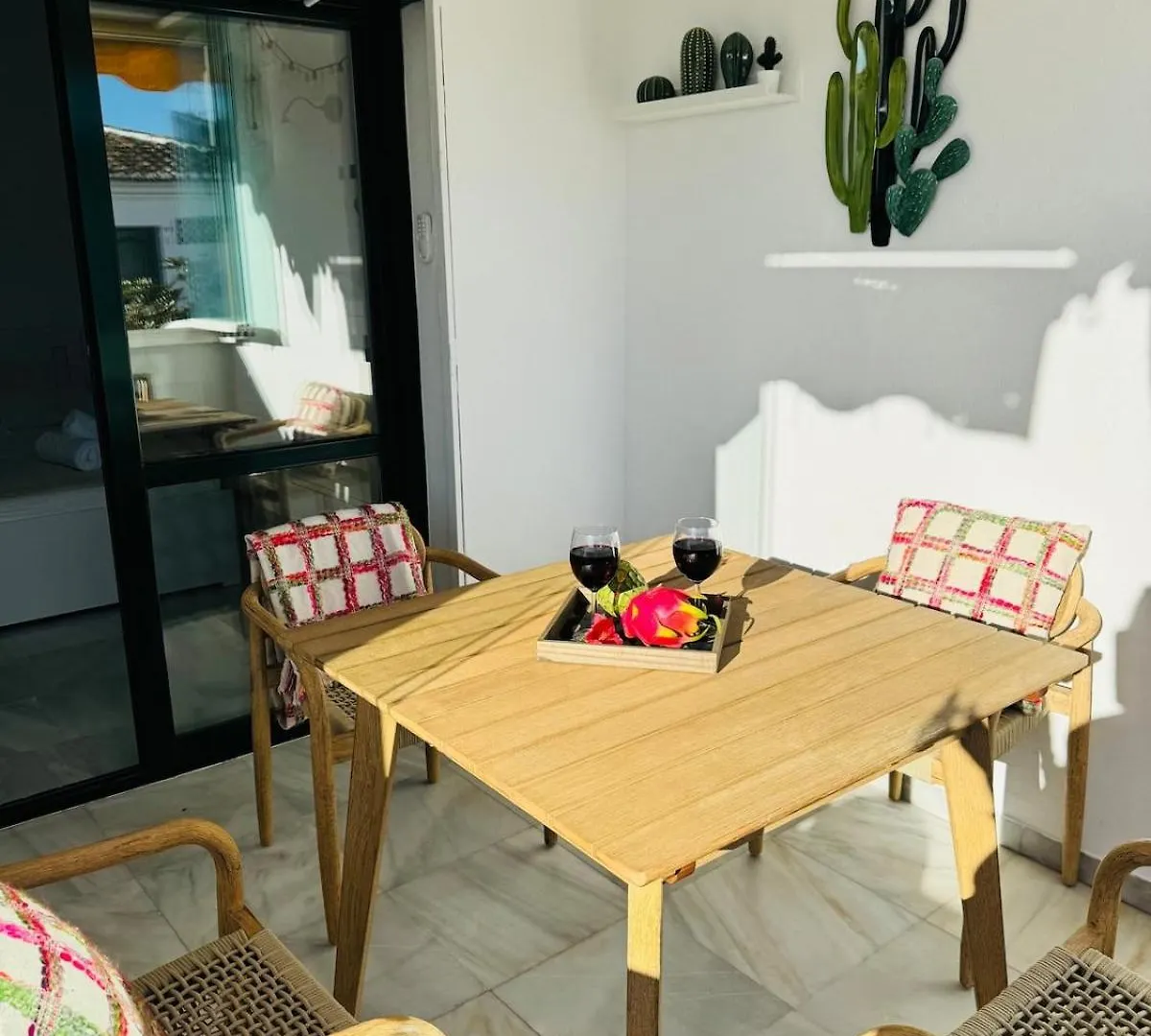 Cactus Apartment بينالماذينا
